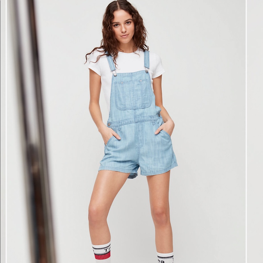 Aritzia tna romper